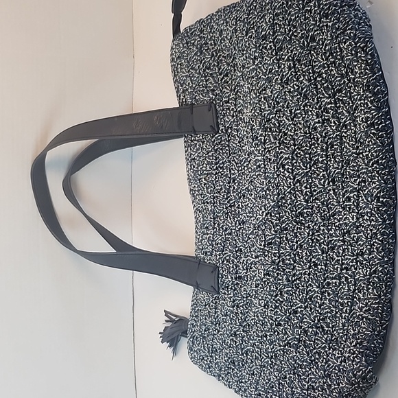 The Sak "Fairmont" Navy Blue /white Crochet tote bag with Leather trim & bottom - Picture 11 of 12